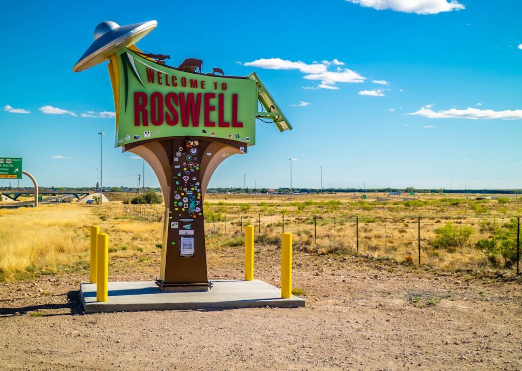 Roswell New Mexico road sign