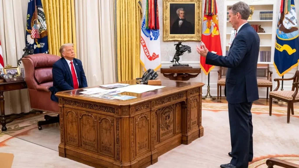 Tim Burchett with President Trump in the Oval Office