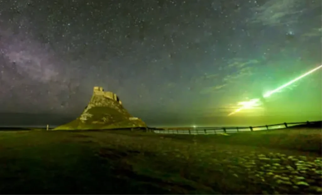 Rare Green Fireball Meteor